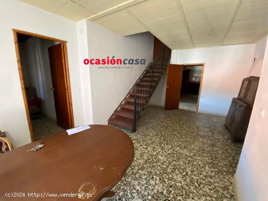 CASA CON TEJADO NUEVO A LA VENTA - CORDOBA