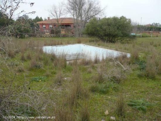 SE VENDE PARCELA EN URB. LAS MONJAS - SEVILLA