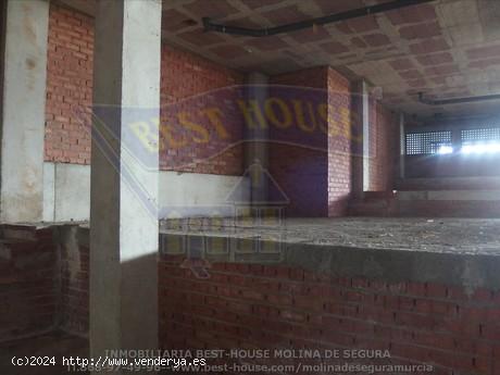 +AMPLIO LOCAL DE 1.000M2, 35M2 DE FACHADA, DIVISIBLE++ - MURCIA