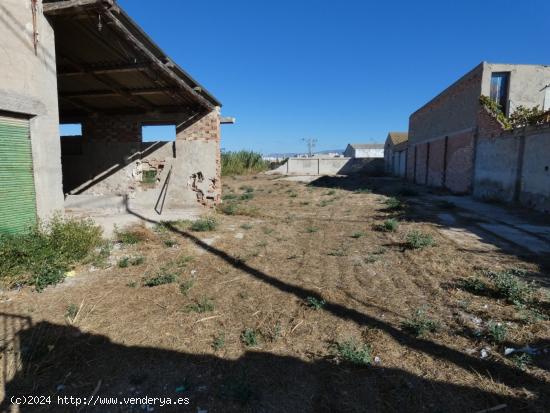 ++ 2000M2 DE SOLAR URBANO, A 2 CALLES, 3.5 PLANTAS ( 7.500M DE TECHO)++ - MURCIA