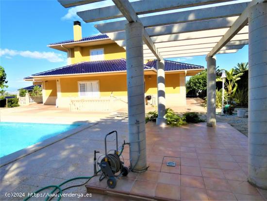 ++Chalet en Molina de Segura zona urbanizacion El chorrico++, 200 m. de superficie, 1196 m++ - MURCI