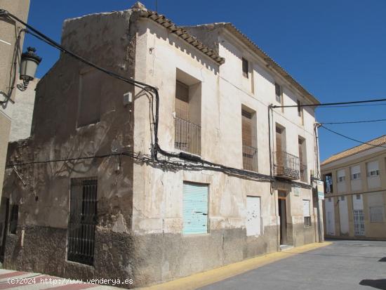 ++Adosado esquina en Villanueva del Rio Segura zona centro++, 300 m. - MURCIA