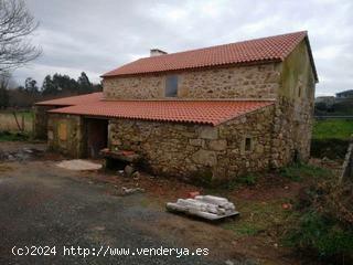 CASA DE PIEDRA EN PROCESO DE REFORMA - A CORUÑA