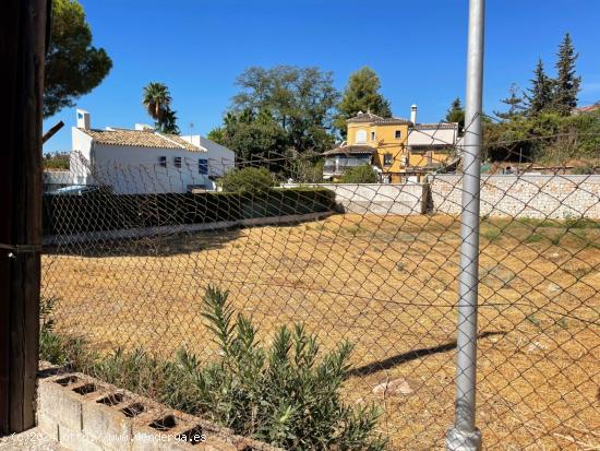 se vende parcela urbana en la carretera de Mijas - MALAGA