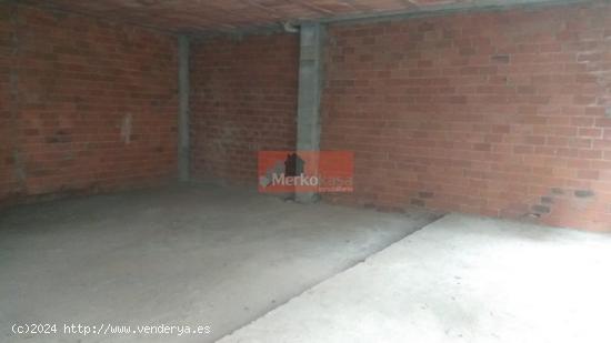 OCASIÓN!!!SE VENDE BAJO COMERCIAL MUY CERCA DEL CENTRO!!! - LUGO