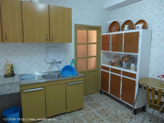 Casa en venta en calle principal - CORDOBA