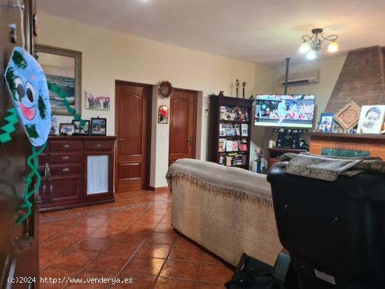 Se Vende en Coria del Rio - SEVILLA