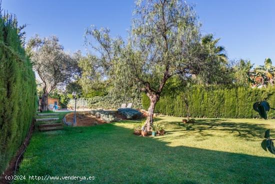 Precioso chalet en Simón Verde con vistas a Sevilla - SEVILLA