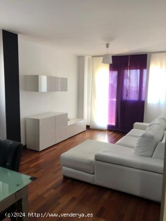 Piso en venta en el Pinillo de 3 habitaciones - MALAGA