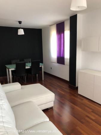 Piso en venta en el Pinillo de 3 habitaciones - MALAGA