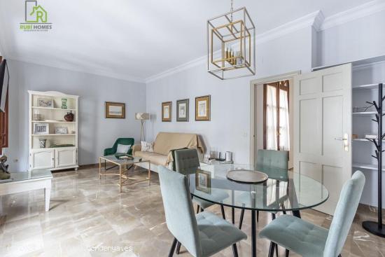 EN VENTA ATICO TRIPLEX  EN EL CORAZÓN DE GRANADA - GRANADA