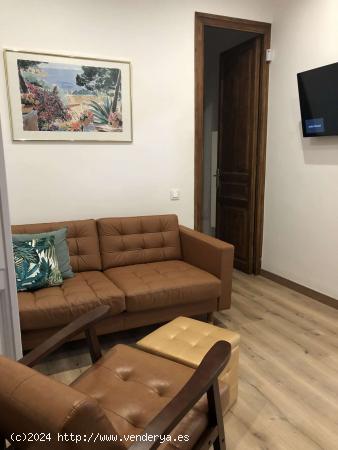  Piso de 2 habitaciones en alquiler en Sants-Montjuïc - BARCELONA 