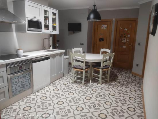 EXCELENTE VIVIENDA DE 4 DORMITORIOS CON PATIO Y UBICACION PRIVILEGIADA - ALBACETE