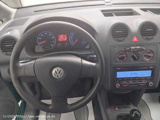 Volkswagen Caddy Maxi Furgon - Figueres