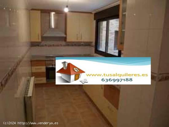 VENTA DE PISO 4 DORMITORIOS + PISCINA + GARAJE+ TRASTERO - TOLEDO