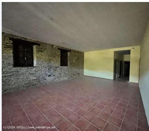 VIVIENDA UNIFAMILIAR EN VILLAR DE LOS BARRIOS - LEON