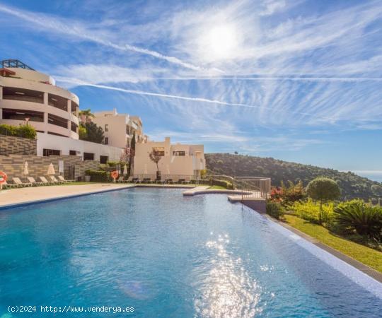 Impresionante apartamento con la vista más increíble de toda la comunidad - MALAGA