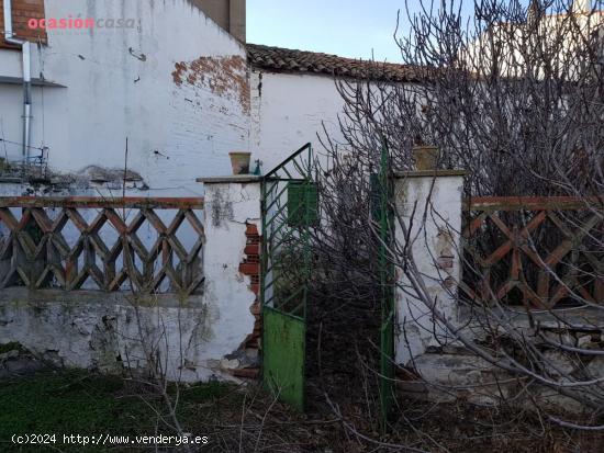 CASA PARA SOLAR O REFORMAR - CORDOBA