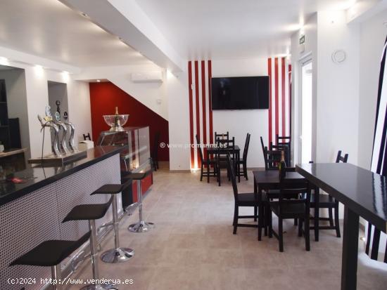 VENTA DE RESTAURANTE-BAR Y APARTAMENTO - ALICANTE