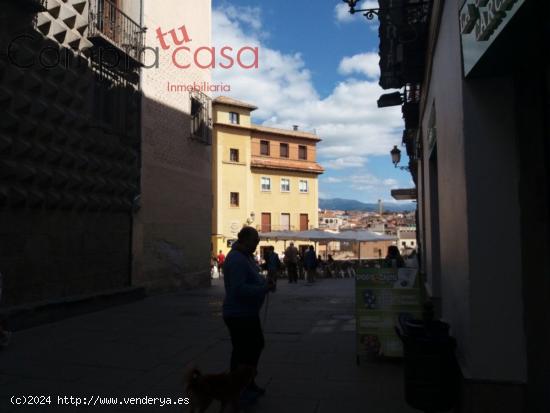 EDIFICIO PARA REFORMAR CASCO ANTIGUO - SEGOVIA