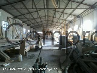 VENTA DE NAVES CON suelo industrial. - SEGOVIA