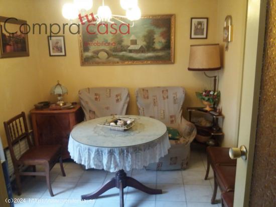 **VIVIENDA UNIFAMILIAR CON PATIO Y TERRAZA** - SEGOVIA