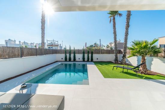 VIVIENDA UNIFAMILIAR, PISCINA PRIVADA Y TERMINACION ....... ¡ SI QUIERES, A TU GUSTO! - ALICANTE