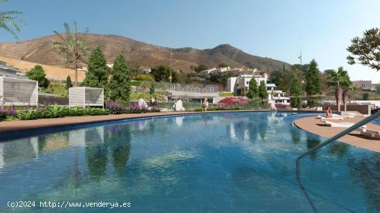 BAJO CON JARDÍN PRIVADO CON VISTAS A UN HERMOSO HORIZONTE: EL MAR MEDITERRÁNEO - ALICANTE