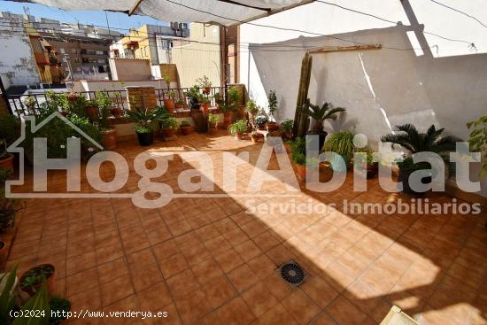 CASA SEMINUEVA, AMPLIA Y CON TERRAZA - CASTELLON