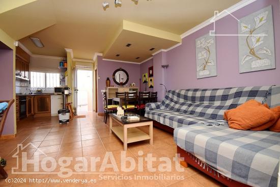 CHALET PAREADO CON TERRAZA Y GARAJE JUNTO A LA PLAYA - CASTELLON