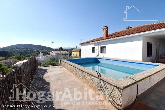 CHALET CON PISCINA, GARAJE Y PARCELA - CASTELLON