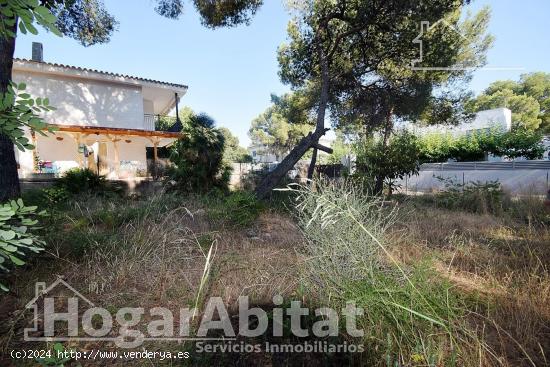 AMPLIO SOLAR PARA CONSTRUIR LA CASA QUE SIEMPRE HAS DESEADO TENER - CASTELLON