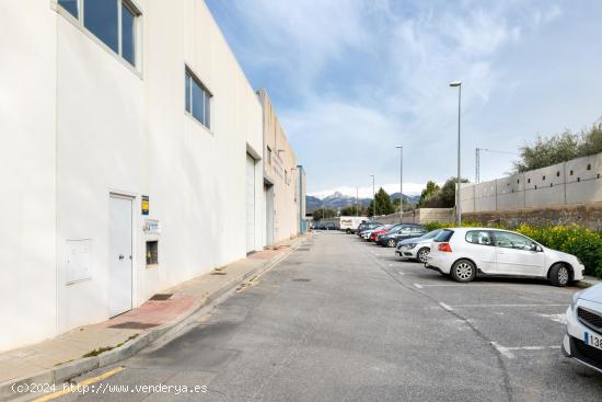 Venta o alquiler con opción a compra de nave industrial en Alhendín (Granada) - GRANADA