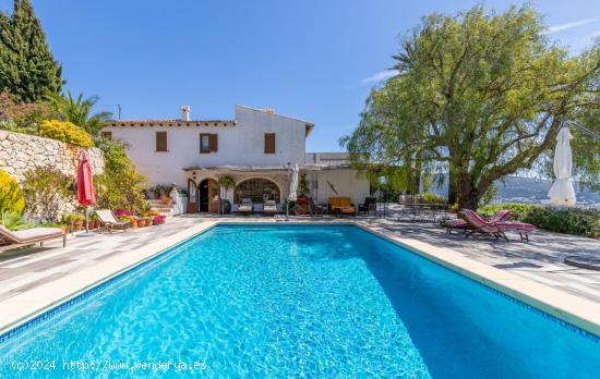 Magnifica finca de 200 años en Teulada - ALICANTE