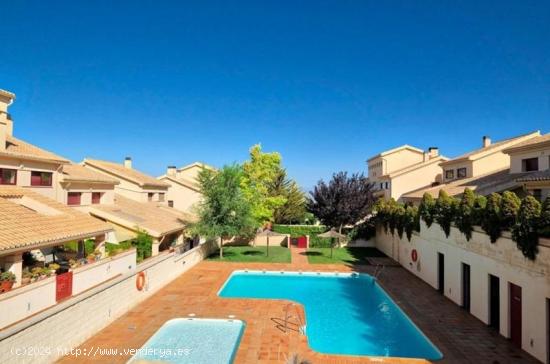 CASA EN GÓJAR - GRANADA