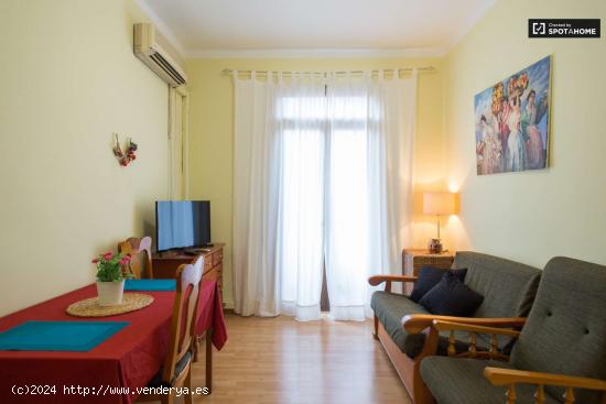  Cómodo apartamento de 3 dormitorios en alquiler en Poble-sec - BARCELONA 