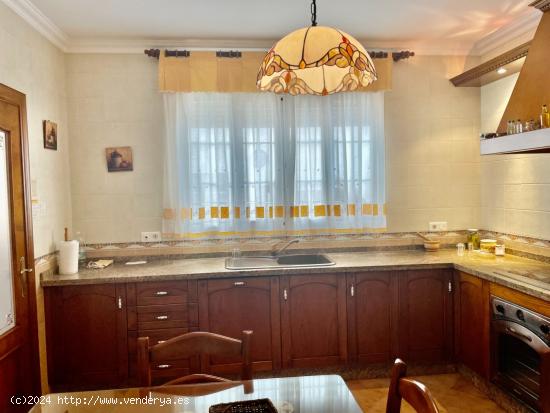 Venta de casa en Mollina - MALAGA