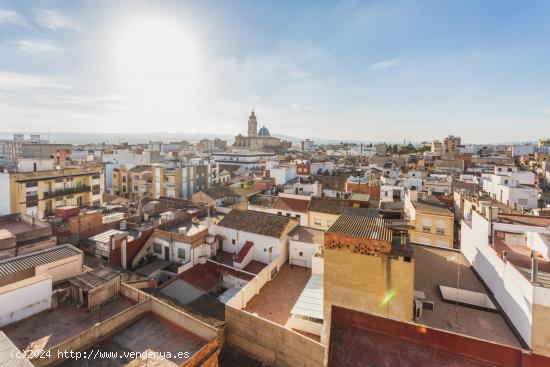 ATENCIÓN INVERSORES, EMPRENDEDORES Y PROMOTORES EXCELENTE OPORTUNIDAD DE EDIFICIO EN l’ALCUDIA - 