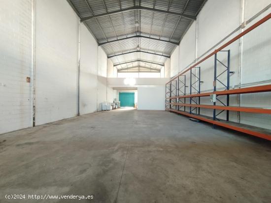 ELCHE NAVE 570 M2 POL INDUSTRIAL - ALICANTE