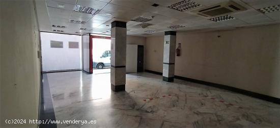 SAN JUAN DEL PUERTO. LOCAL COMERCIAL 202 M2. - HUELVA