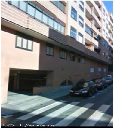 PLAZAS DE GARAJE EN LA ZONA DE LA AVENIDA VILLAMAYOR - SALAMANCA