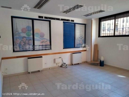 VENTA LOCAL ACADEMIA - CLINICA - SALAMANCA