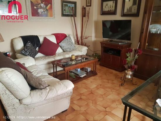 PISO A UN PASO DE MEDINA AZAHARA, 4 DORMITORIOS, 2 BAÑOS, 165M2 - CORDOBA