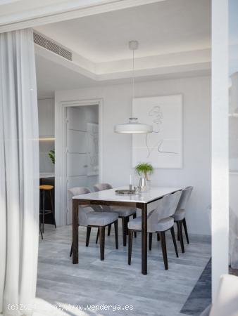 BENALMADENA. APARTAMENTO EN PLANTA BAJA CON JARDIN, CON GARAJE OPCIONAL, PISCINA Y SOLARIUM - MALAGA