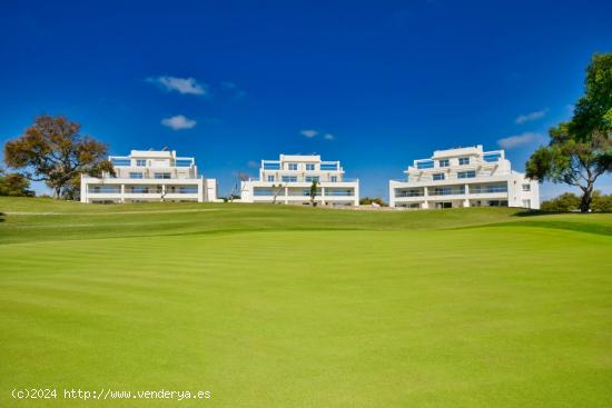  EMERALD GREENS”  UN OASIS VERDE ESMERALDA - CADIZ