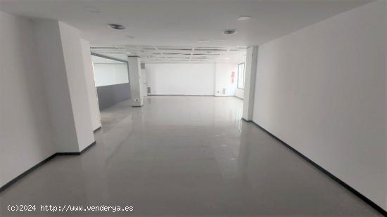 VIVIENDA EN VENTA O ALQUILER EN PLAZA ARENAL - CADIZ