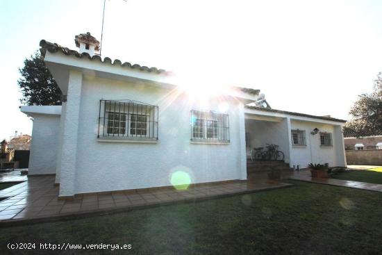 FANTASTICO CHALET CON PISCINA EN MONTEALTO - CADIZ