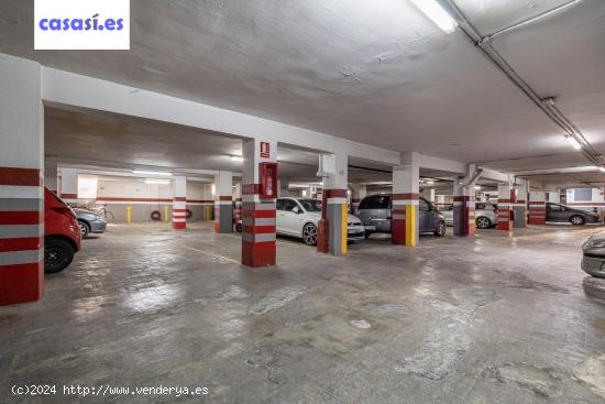 Parking a la venta en zona Hipercor - GRANADA