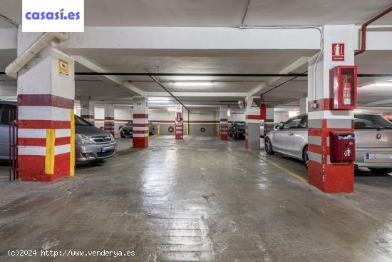 Parking a la venta en zona Hipercor - GRANADA