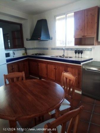 CASA EN VENTA EN HUESCAR - GRANADA